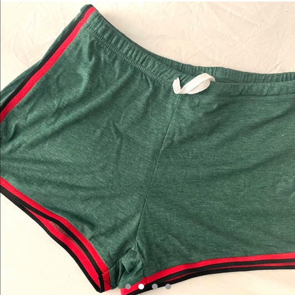 ♥︎ Brand New! Green Two Piece ♥︎ - Picture 2 of 3